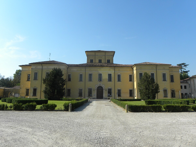 Villa_Strozzi